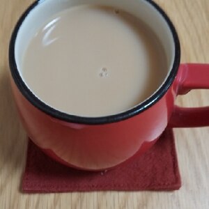 コーヒーフィルターを使うミルクティーの作り方